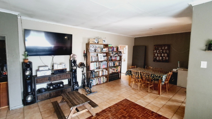 3 Bedroom Property for Sale in Vaalpark Free State